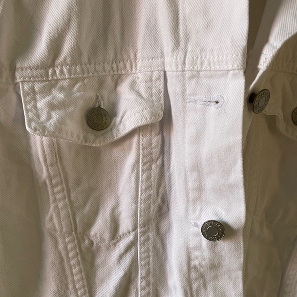 Gap Jean jacket - Picture 2 of 7